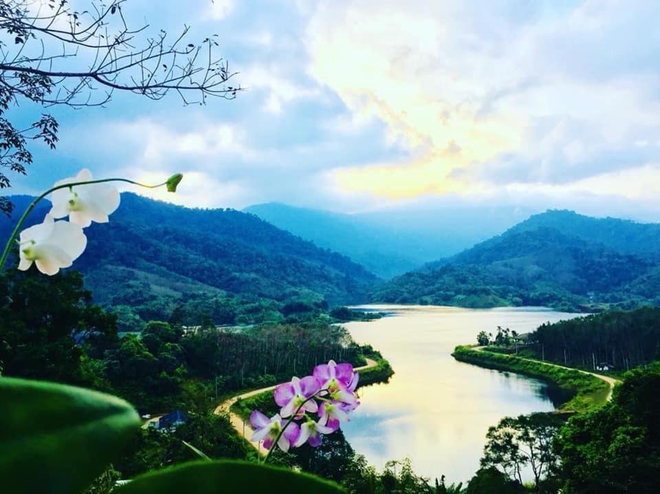 Baanhatsompaen Homestay 拉廊 外观 照片