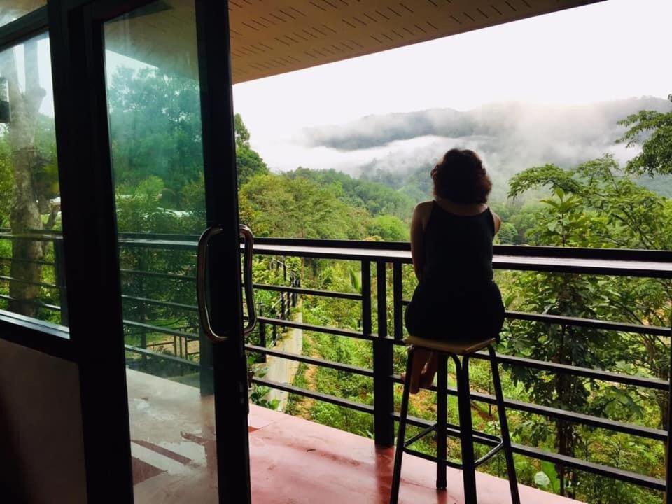 Baanhatsompaen Homestay 拉廊 外观 照片