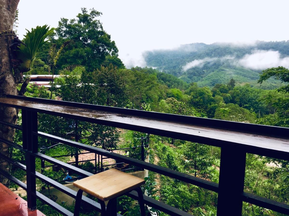 Baanhatsompaen Homestay 拉廊 外观 照片