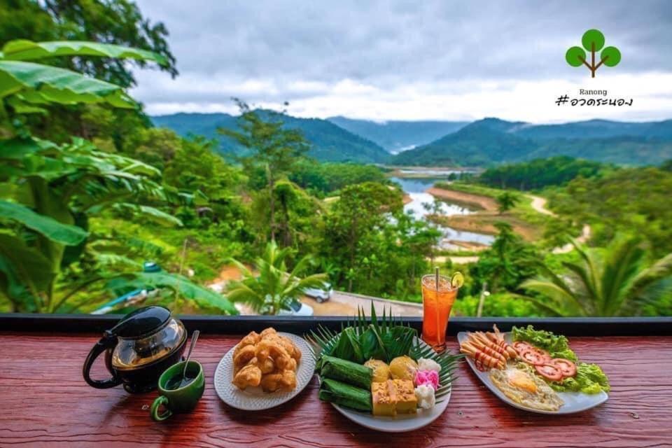 Baanhatsompaen Homestay 拉廊 外观 照片
