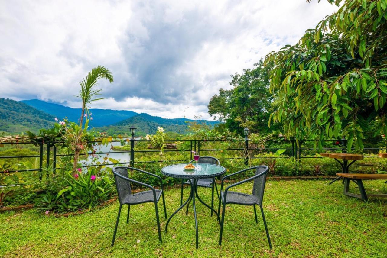 Baanhatsompaen Homestay 拉廊 外观 照片