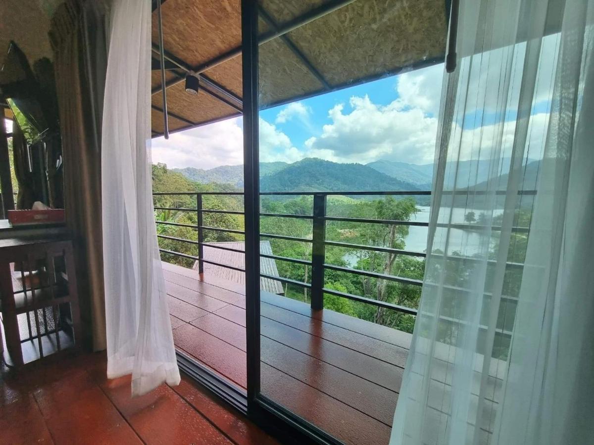 Baanhatsompaen Homestay 拉廊 外观 照片