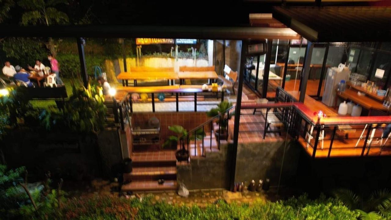 Baanhatsompaen Homestay 拉廊 外观 照片